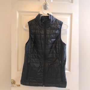 Black Patagonia vest size XS